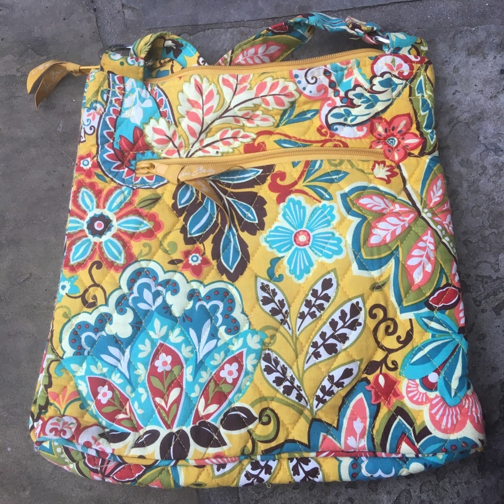 Vera Bradley purse. 👛 ☀️ - Picture 2 of 3